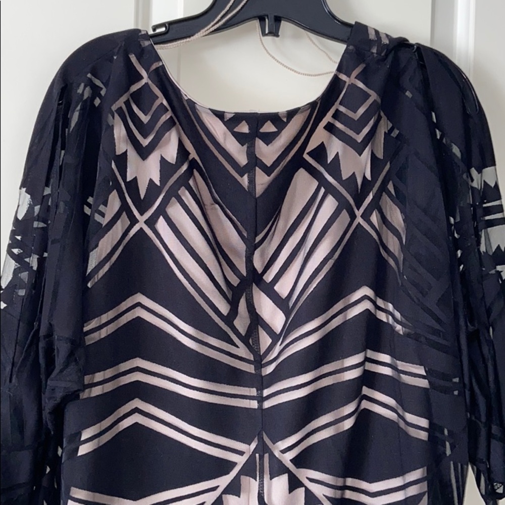 Dress - Picture 4 of 5